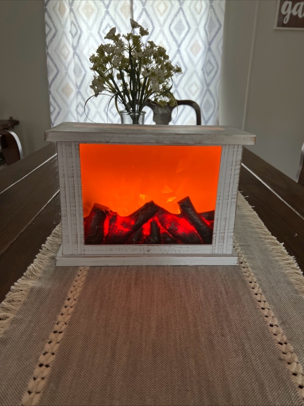 Simulated LED Fireplace Lantern Battery Powered Flameless Light New